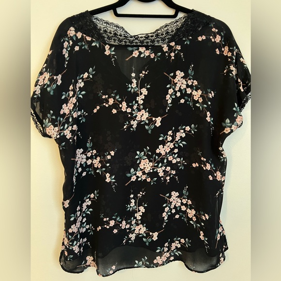 Zara Short Sleeve Top (Black floral with lace detail) Size S - Picture 3 of 6